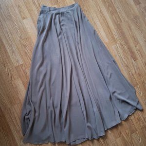 Beautiful long skirt from Chicwish